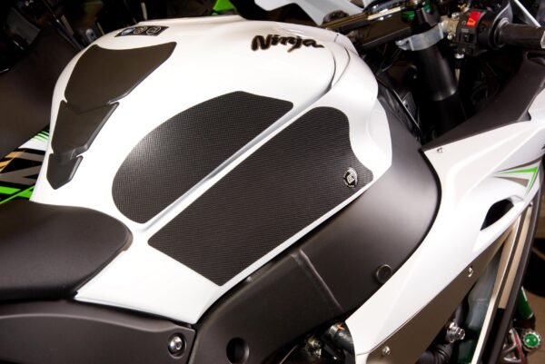 EaziGrips Kawasaki ZX-10R Black Tank Grips